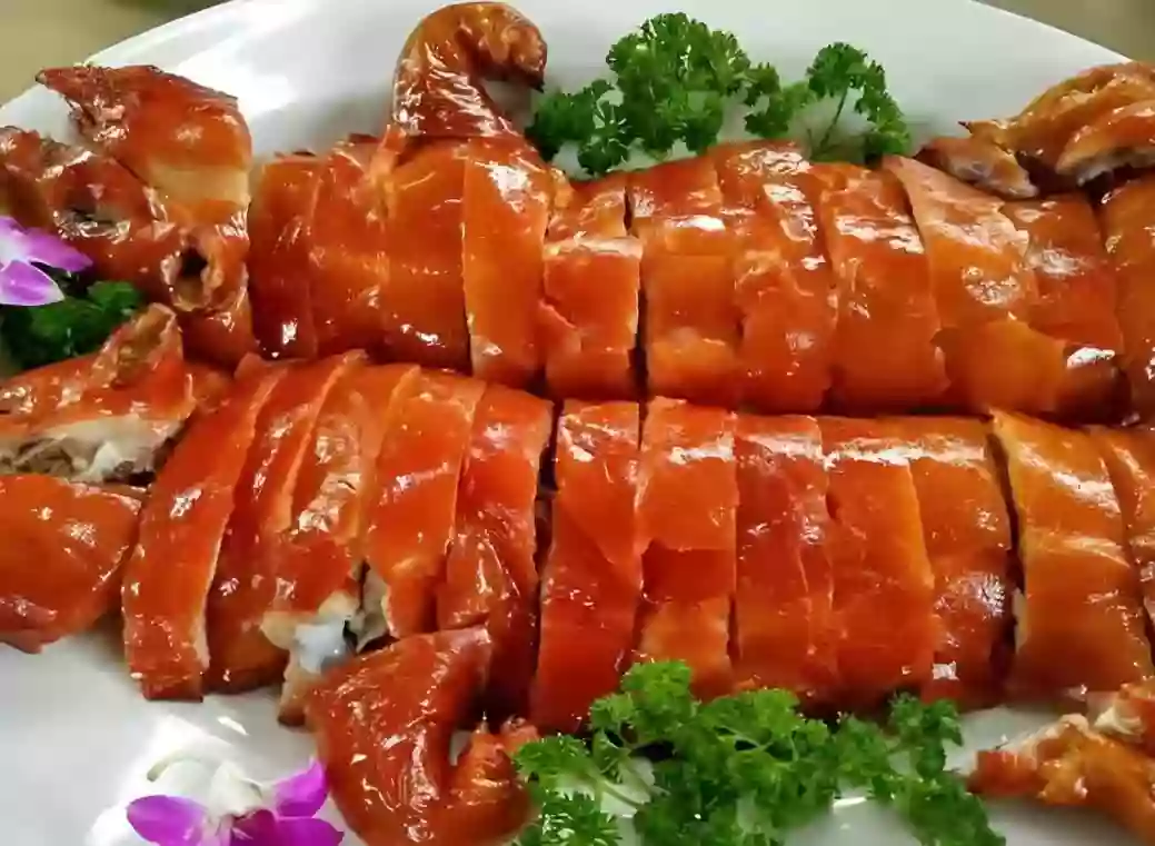 [CFS152]豪歎【明爐秘製烤乳豬(每圍一隻）、黃媽媽金牌私房菜】 25年開業南海五星《興海·頤華酒店》 美食2天 