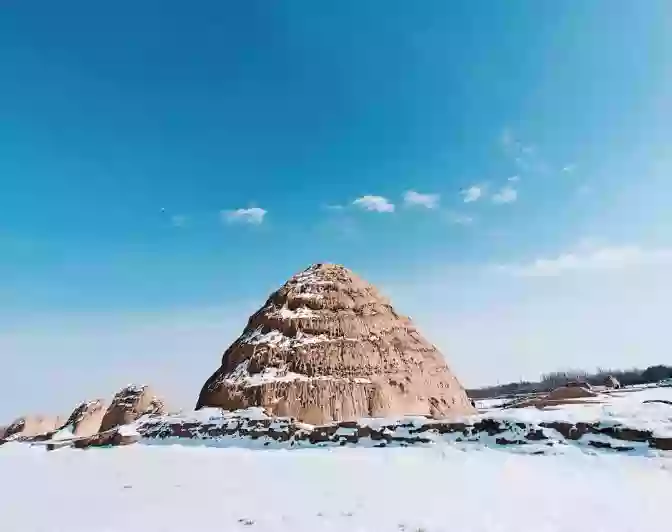 [LNX022]寧夏銀川【西夏熱療湯溫泉】 探索西夏文明【西夏王陵】【西夏風情園】直航純玩5天 