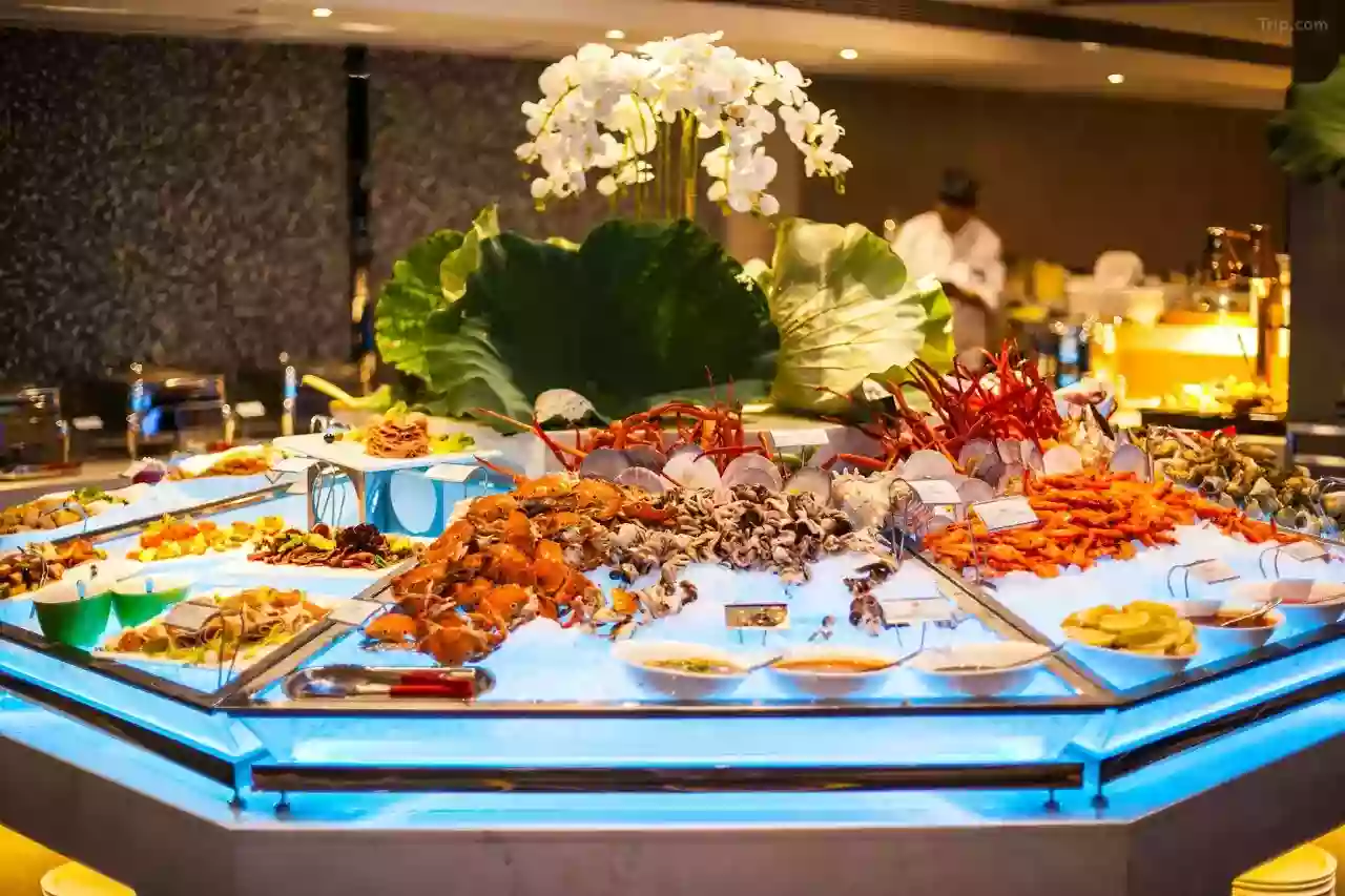 [CFS159XS]【加班線】順德《華美達酒店》 歎【酒店聖誕海鮮自助餐】【鳳城手工拆魚羹、滋補火腩燜甲魚】 美食2天 