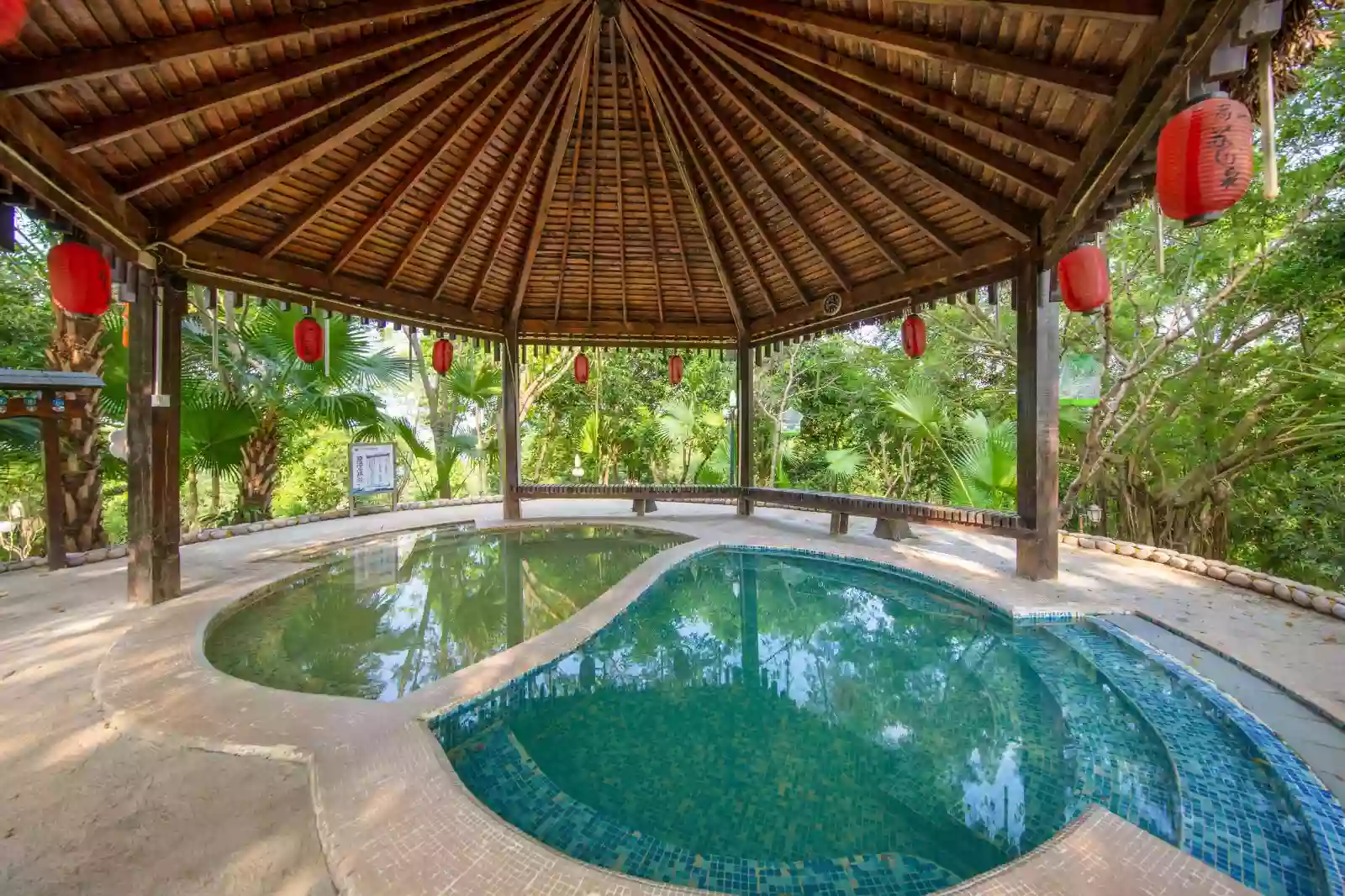 [CHZ238]惠州龍門《聖途萊溫泉小鎮臻品酒店》任浸亞洲罕見“液態黃金”偏矽酸蘇打泉 溫泉2天 