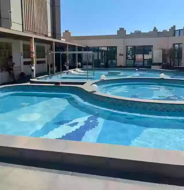 [CHY119]2025開業 河源五星標準《萬綠湖美居酒店》 任浸古法中藥八大湯泉 八大功能房 2天 